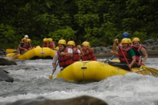  Rafting on the Gave